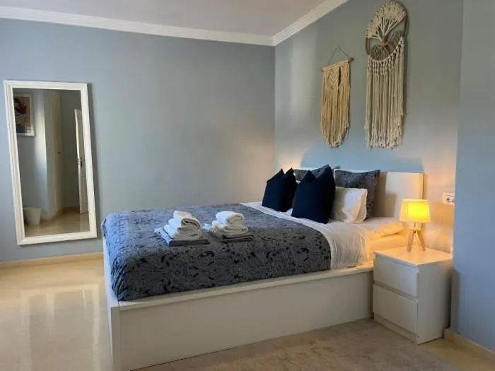 Stylish Spacious Apt, Comfy Pool Prime Location Marbella Spain
