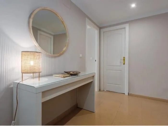 Stylish Spacious Apt, Comfy Pool Prime Location Marbella Apartment