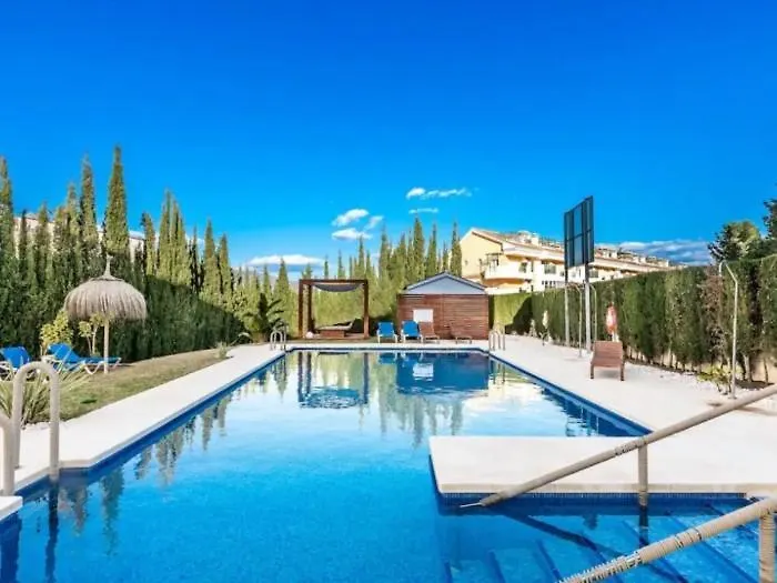 Stylish Spacious Apt, Comfy Pool Prime Location Marbella