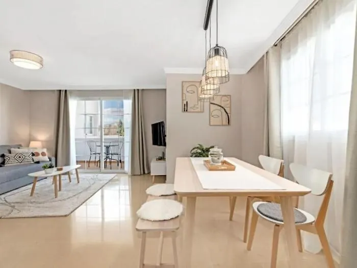 Stylish Spacious Apt, Comfy Pool Prime Location Marbella